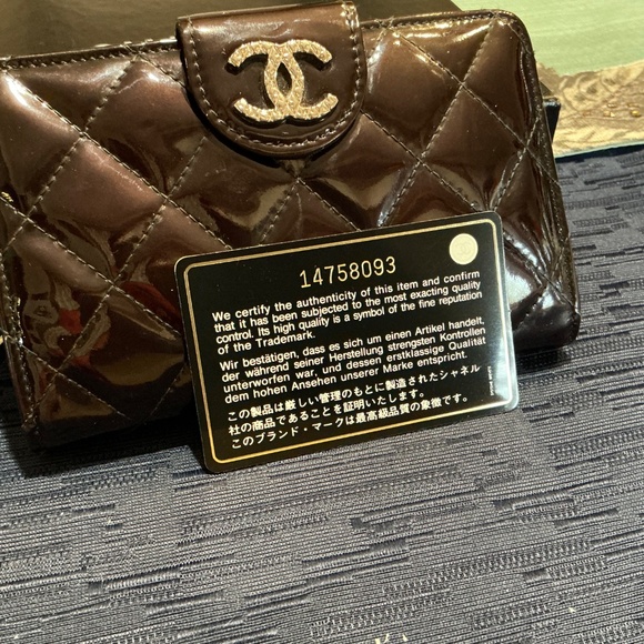 CHANEL Patent Quilted Brilliant Zipped Pocket Wallet Burgundy Black Authentic❤️ - Picture 7 of 11